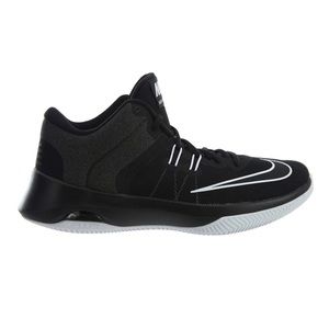 nike air versatile ii